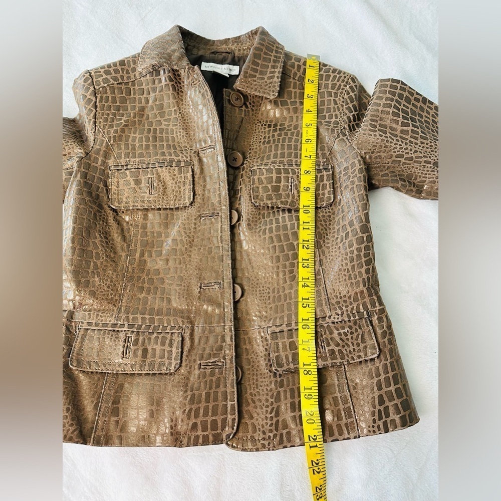 Newport News Croc Embossed Brown Leather Jacket Size 4 - Picture 3 of 6